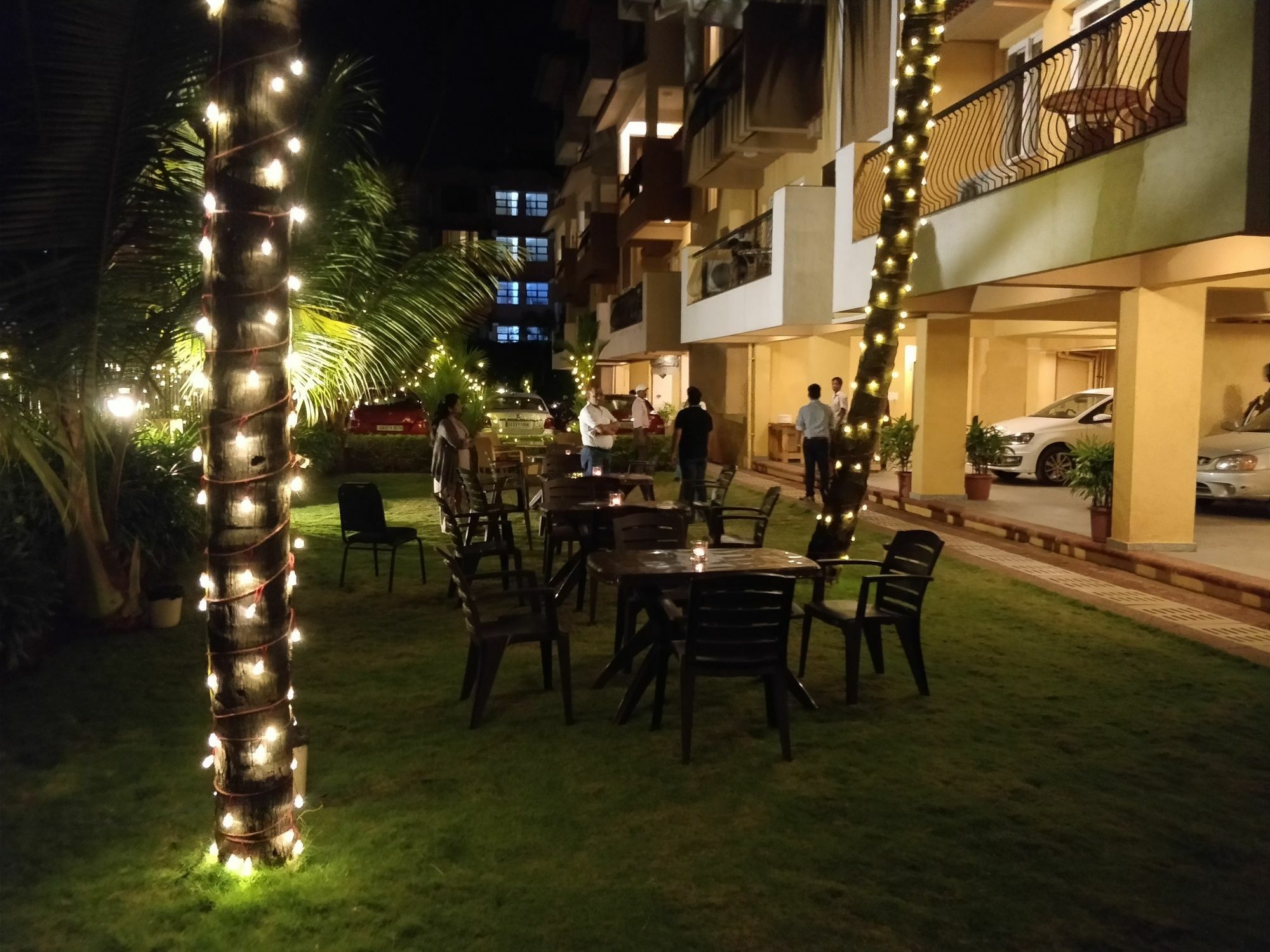 Veera Strand Park Serviced Apartments Калангут Экстерьер фото