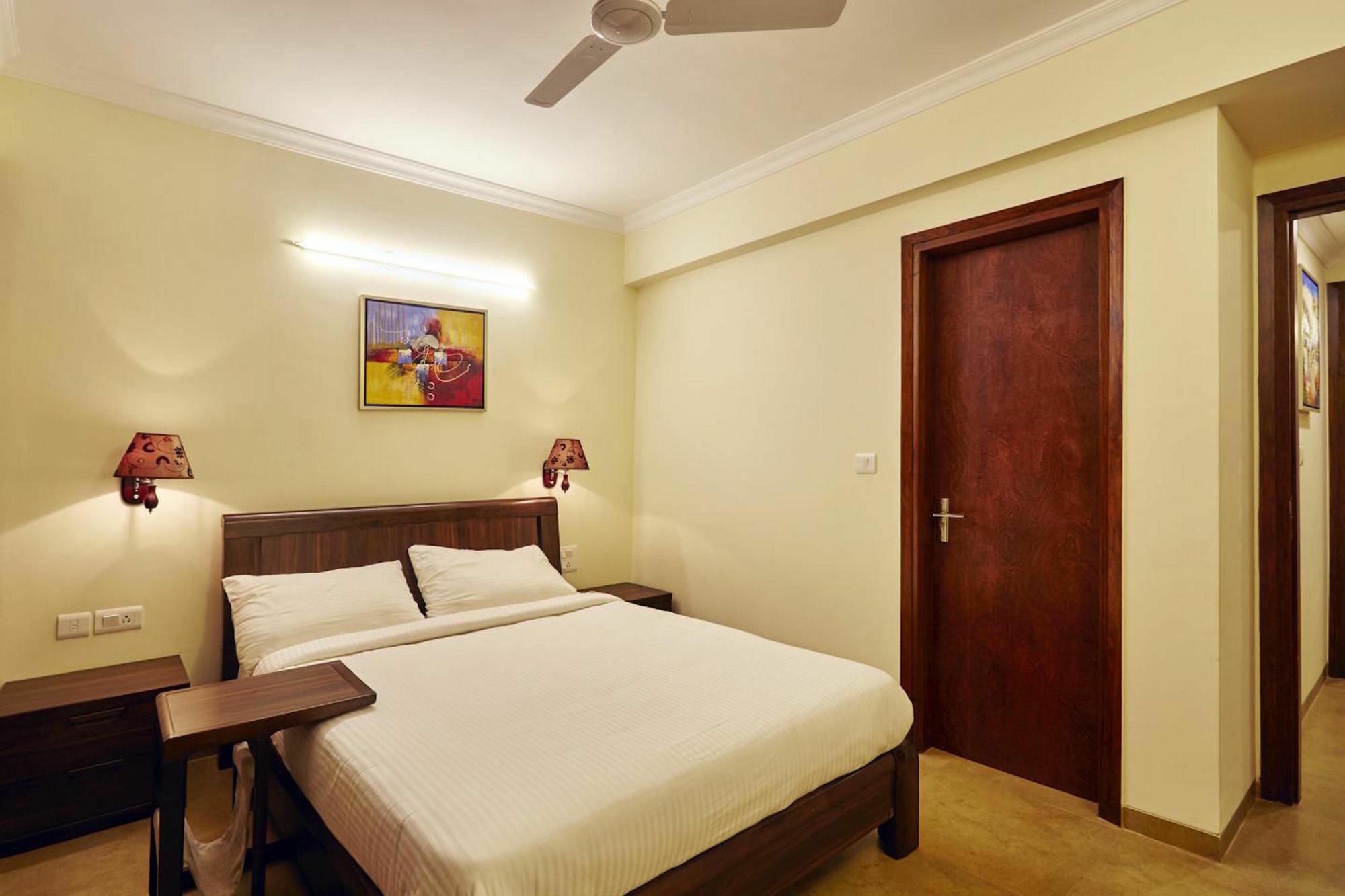 Veera Strand Park Serviced Apartments Калангут Экстерьер фото