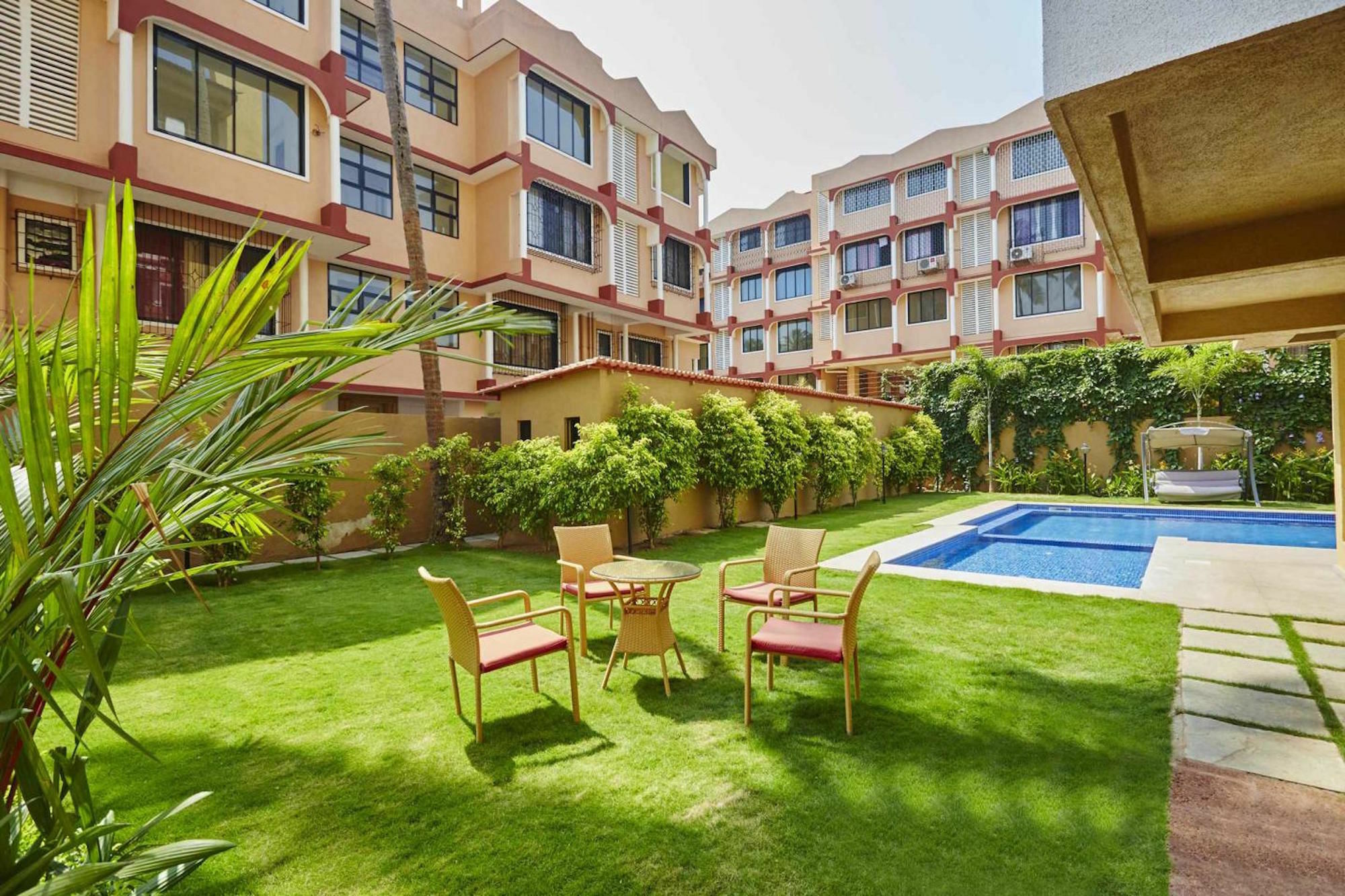 Veera Strand Park Serviced Apartments Калангут Экстерьер фото